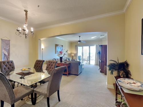 952 Cinnamon Beach Sleeps 6 3 Bedroom WiFi Elevator 2 Pools - image 10