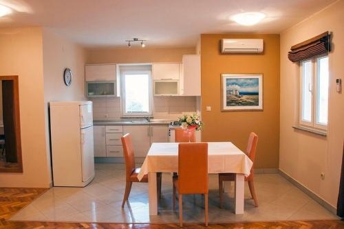 Two-Bedroom Apartment image 6
