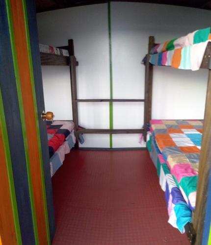 4 double beds