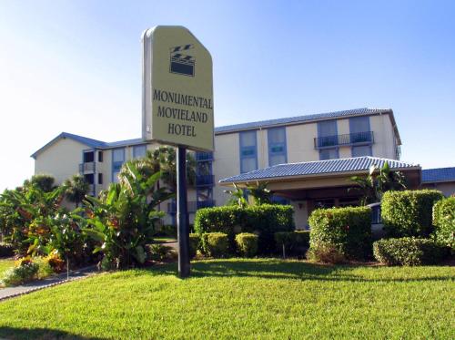 입구, 베스트 웨스턴 무비랜드 호텔 (Monumental Movieland Hotel) in 올랜도 (FL)