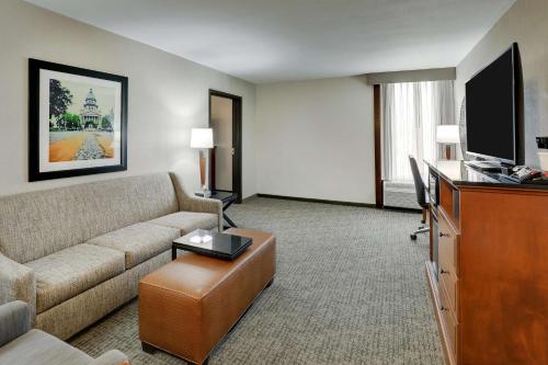 King Suite with Sofa Bed