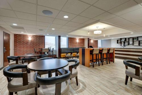 外部景觀, 伊利諾伊斯普林菲爾德德魯里套房酒店 (Drury Inn & Suites Springfield IL) in 斯普林菲爾德市中心