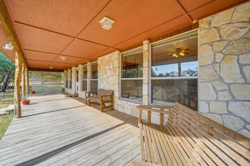 Pet-Friendly Hill Country Retreat w/ Deck! in Harper (TX)