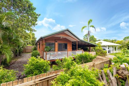 A szálláshely kívülről, The Cottage - Mountain Views 1BR - 5 min to Beach in Kewarra Part