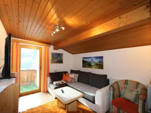Apartment in Zillertal near Ski Slopes in Zell am Ziller, Österreich