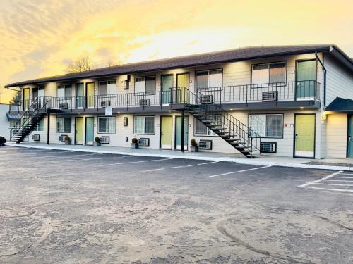 Royal Inn Eugene- Airport - image 8