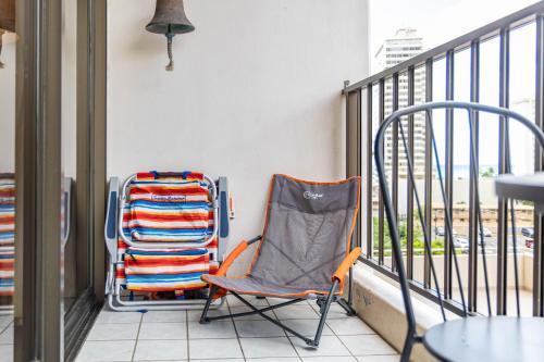Beautiful 7th Floor with Partial Ocean Views | 1 Block to Beach | Free Parking & WIFI - image 25