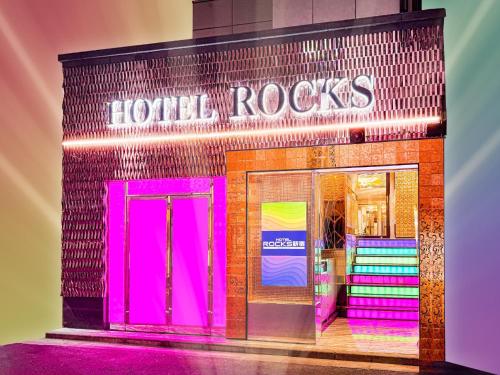 Hotel Rocks, Tokio