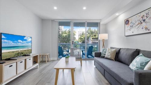 2BR Luxury Ocean Reserve Condo with Park Views! - image 11