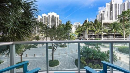 2BR Luxury Ocean Reserve Condo with Park Views! in Miami Beach, USA