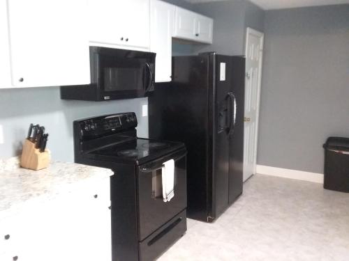 Near Hospital and Downtown- Lodging on Leghorn Near Hospital and Downtown- Lodging on Leghorn