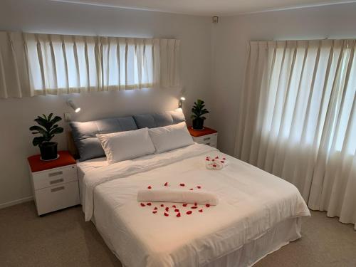 Beautiful room for you, Auckland