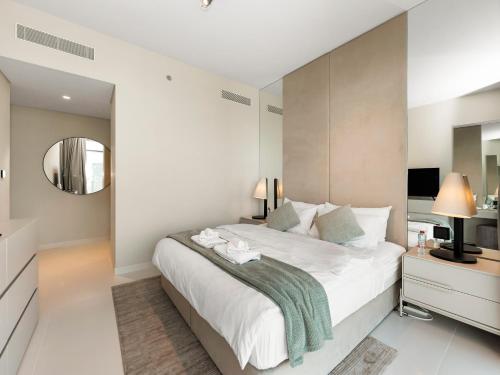 Upscale family friendly 4 bedroom on Private Beach with Amazing Views, Dubai (photo 8)