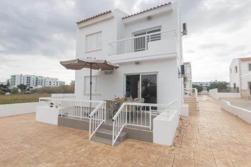 Sun & Sea Seaview Apartment 5