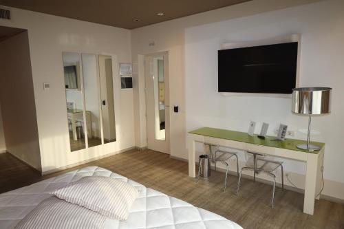 One Hotel & Restaurant Room Type - Double Room