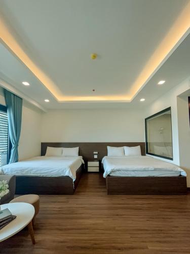 Apartment with Sea View image 2