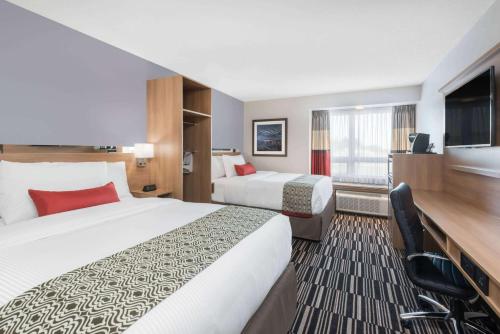 Queen Room with Two Queen Beds - Mobility Access/Non-Smoking