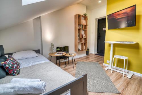 Lily's Studio 6 by Bulgarentals - Central Sofia, Sofia
