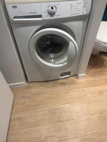 Appartement lumineux en rez-de- jardin Appartement lumineux en rez-de- jardin