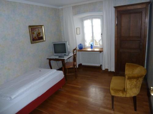 1 twin bed