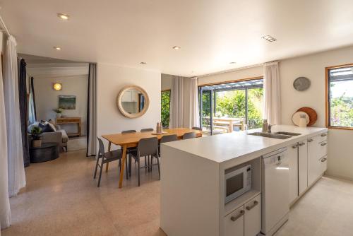 Oneroa Sanctuary - Be My Guest Waiheke in Waiheke Island