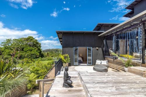 Oneroa Sanctuary - Be My Guest Waiheke in Waiheke Island