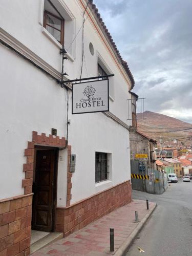 Exterior view, HostelCasaBlanca in Potosi
