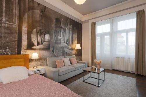Superior Apartment image 1