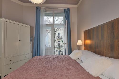 Standard Apartment image 6
