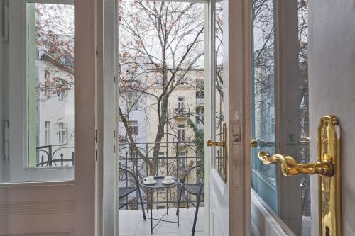 Standard Apartment image 1