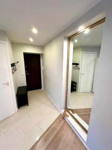 Entrance, Central Location Apartment with Wide Bath in Torupilli