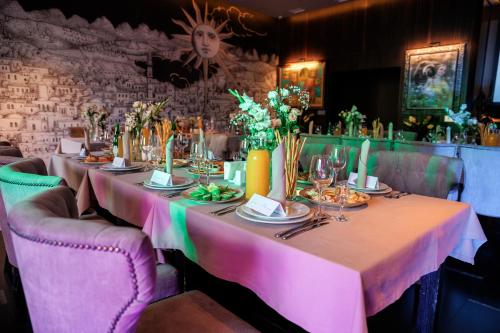 ห้องอาหาร, LH Hotel&SPA in เขตลิชาคีฟสกี