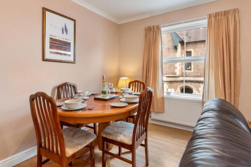 Arcadia House - Close to Beaches Harbour and Town - image 4