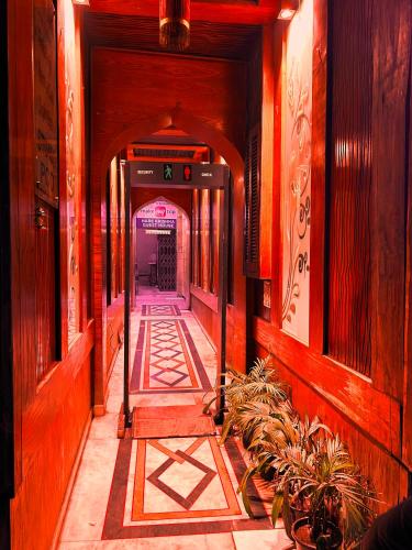 Hare Krishna Guest House Near New Delhi Railway Station