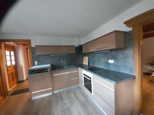 مطبخ, Ferienwohnung Volz in St. Peter Am Kammersberg