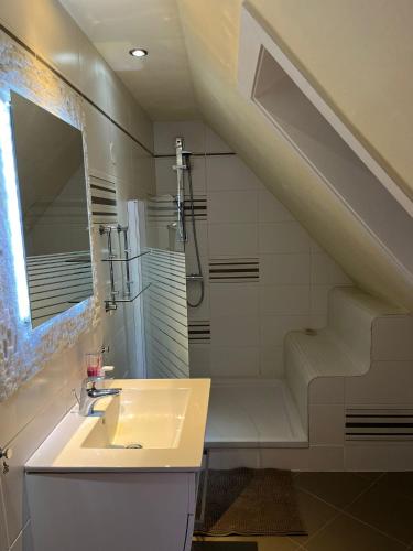 Apartment für 5 Personen mit Gartennutzung - Messezimmer, Hannover (photo 7)