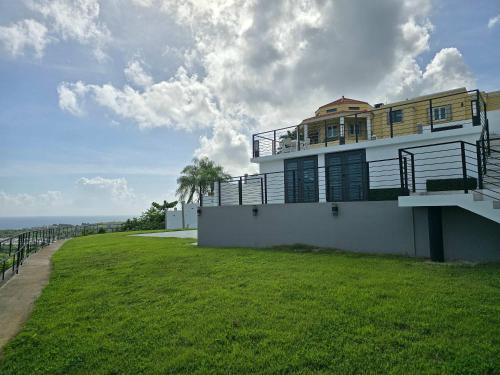 Blue Malibu Home in Camuy in Camuy