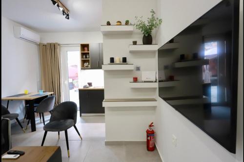 Elaion guest house, Афины