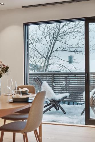 Moderne hus med flott beliggenhet og nærhet til Narvikfjellet og byen Moderne hus med flott beliggenhet og nærhet til Narvikfjellet og byen