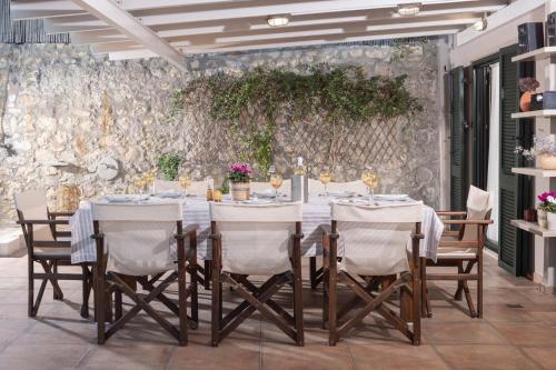 Facilities, Villa Helidona with Private Pool in Episkopi