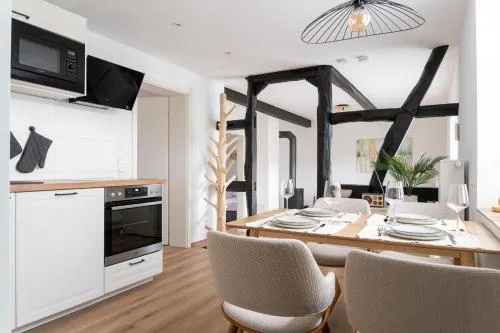 Ferienhaus Ahorn, wunderschöne, neue Wohnungen, ideal für Ausflüge ins Phantasialand, die Städte Köln, Brühl und Bonn oder die Eifel in Weilerswist, Deutschland