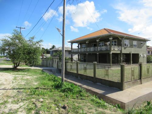 Cozy two bedroom Villa in West Bank Demerara