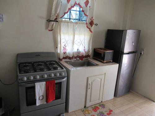 Cozy two bedroom Villa in West Bank Demerara