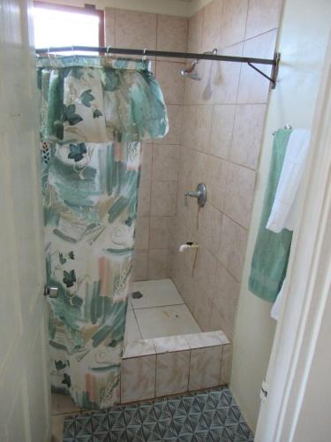 Cozy two bedroom Villa in West Bank Demerara