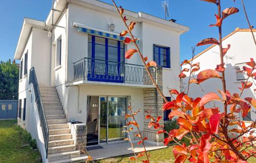 4 Bedroom Awesome Home In Royan