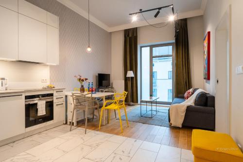 Apartament AleMłyn - na wyspie Słodowej, z balkonem i pięknym widokiem- SpaceApart, Breslau (Foto 2)