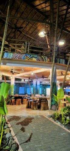 Restoran, Bonding Coffee Roaster Café & Hotel (Bonding Coffee Roaster Cafe & Hotel) in Quepos
