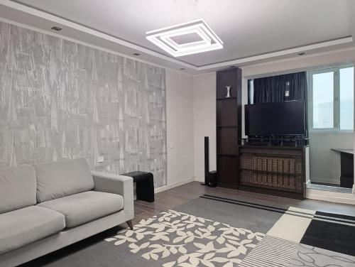 AURA on Tugolbay ata 67, 89, Bishkek (foto 7)