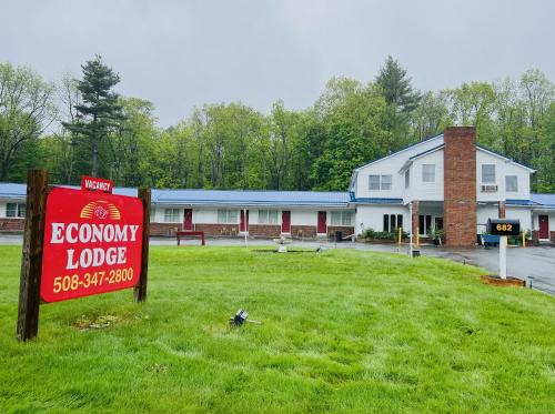 Economy Lodge 682 Main St Sturbridge