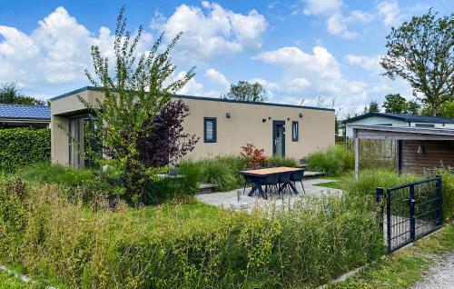 3 Bedroom Lovely StaCaravan In Grou 3 Bedroom Lovely StaCaravan In Grou